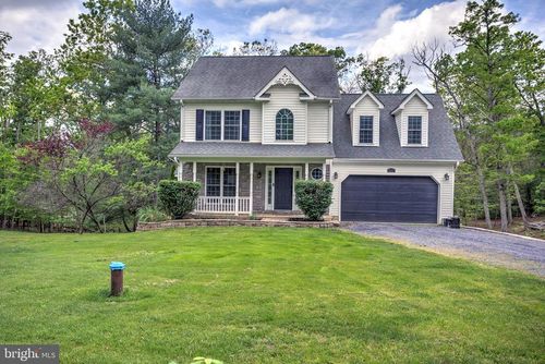 894 Arrowhead Rd, FRONT ROYAL, VA, 22630-9016 | Card Image