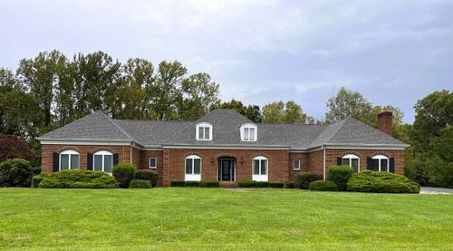 7071 Highfields Farm Trl, Roanoke, VA, 24018 | Card Image