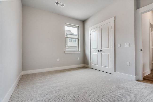 Secondary bedroom | Image 11