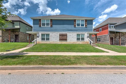 4076-4078 W Santa Maria Lane, Fayetteville, AR, 72704 | Card Image