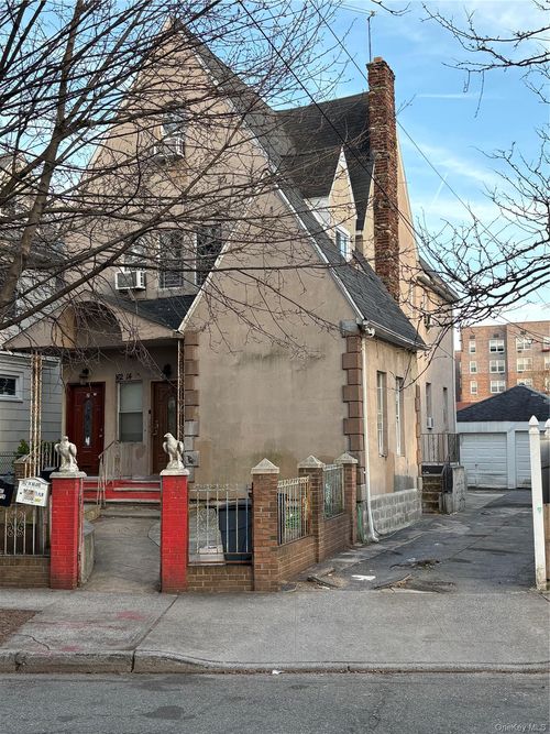 162-14 86th Ave, Jamaica, NY, 11432 | Card Image