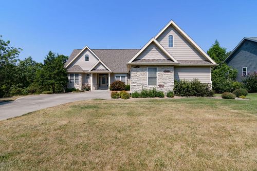 955 Forest Lake Dr, Branson West, MO, 65737-9354 | Card Image