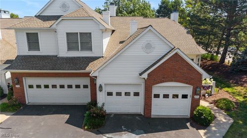 3771 E Lake Rd, Sheffield Lake, OH, 44054-1058 | Card Image
