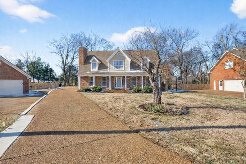 232 Pebble Glen Dr, Franklin, TN, 37064-2911 | Card Image