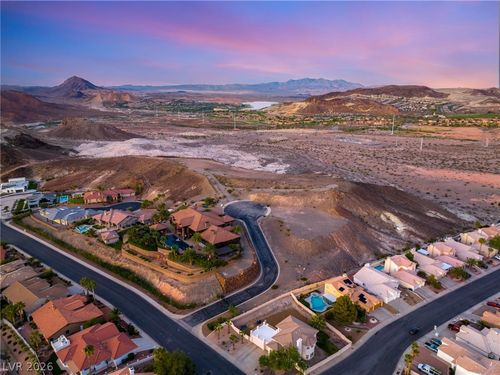 1000 Feather Point Ct, Henderson, NV, 89011-3089 | Card Image