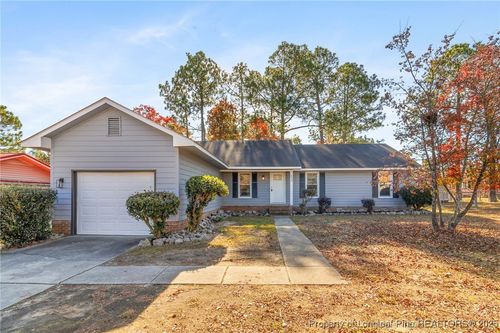 6986 Calamar Dr, Fayetteville, NC, 28314-5288 | Card Image