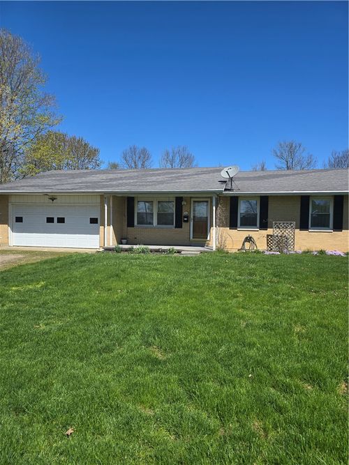 617 Wolf Rd, West Alexandria, OH, 45381-9345 | Card Image