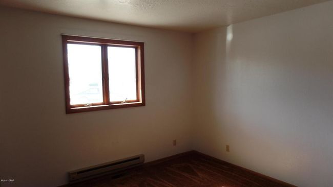 2 of 3 bedrooms | Image 27