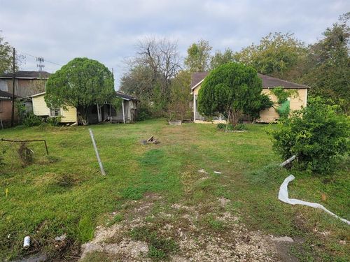 3009 Staples St, Houston, TX, 77026-5047 | Card Image