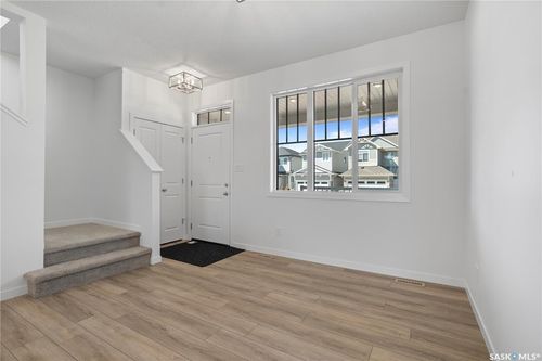 3151 Bowen Street, Regina, SK, S4V4C6 | Card Image
