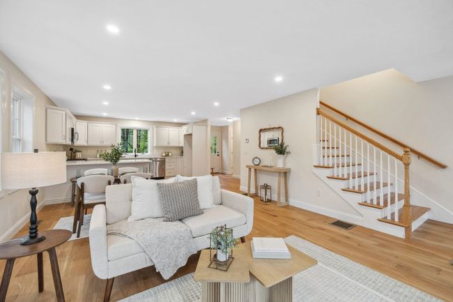 A - 46 Ledge Rd, Condo with 3 bedrooms, 3 bathrooms and null parking in Pelham NH | Image 7