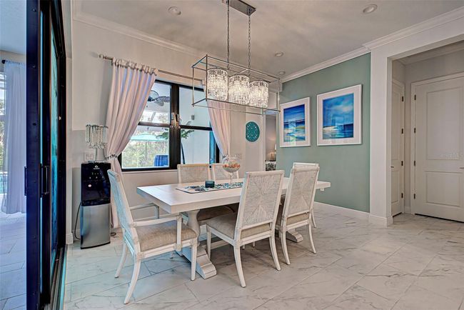 Dining Area | Image 17