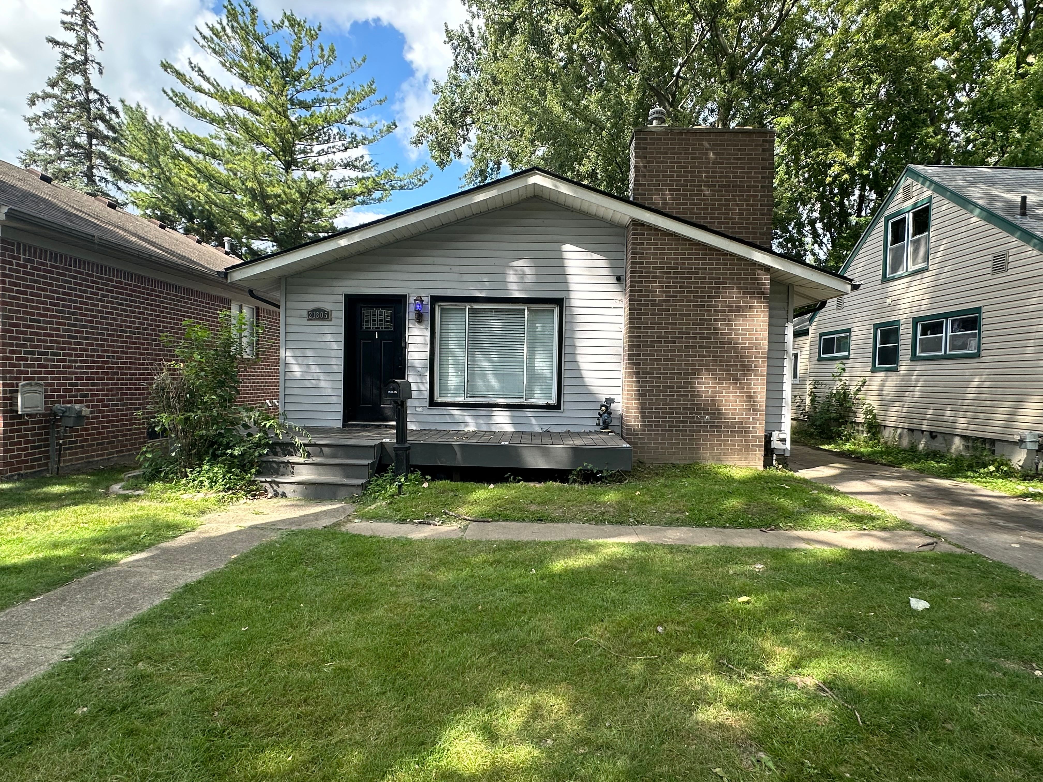 Downing St, Saint Clair Shores, MI 48080