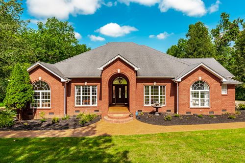 1800 Liberty Ln, Gallatin, TN, 37066-9114 | Card Image