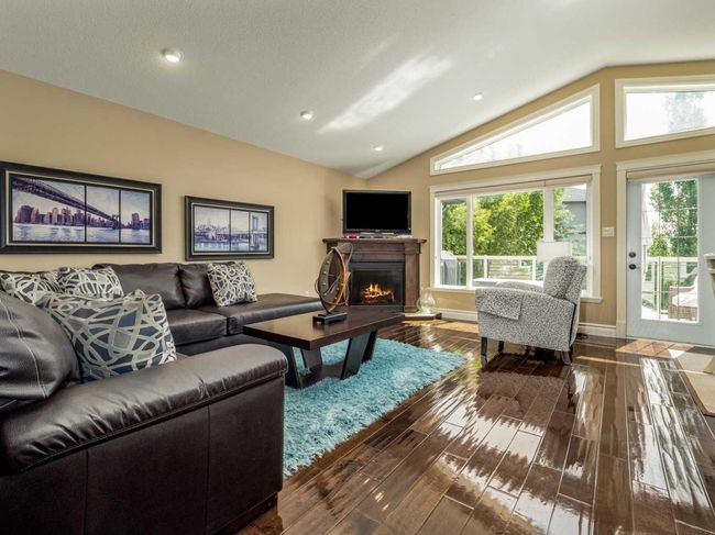 208 Mt Sunburst Place W, House other with 4 bedrooms, 3 bathrooms and 4 parking in Lethbridge AB | Image 15