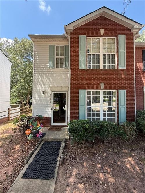 5627 Strathmoor Manor Cir, Lithonia, GA, 30058-2625 | Card Image