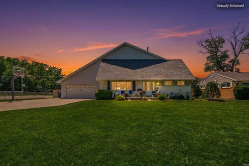 101 N Forest Ave, Muncie, IN, 47304-3913 | Card Image