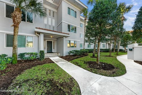 204s-210 11th Ave N, Jacksonville Beach, FL, 32250-8202 | Card Image