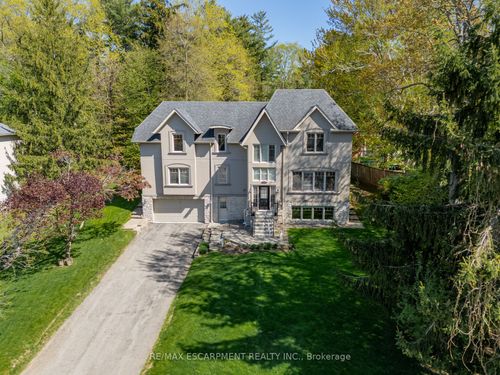 1034 Lakeshore Rd W, Mississauga, ON, L5H1J1 | Card Image