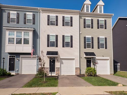 251 Truth Cir, Harmony, PA, 16037-6706 | Card Image