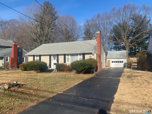 27 Lydall St, Manchester, CT, 06042-2350 | Card Image