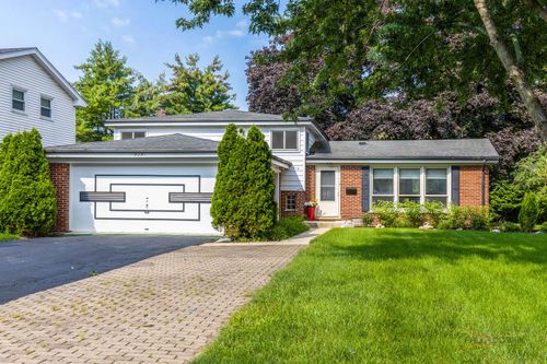 914 S Arlington Heights Rd, Arlington Heights, IL, 60005-2664 | Card Image