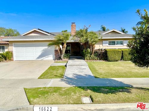 16622 Tiber Ln, Huntington Beach, CA, 92647 | Card Image
