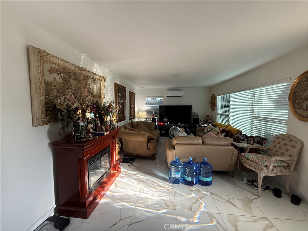 Residential Income in Fontana 4