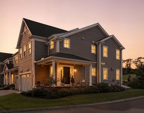 47-47 Cutter Ln, Amesbury, MA, 01913-4258 | Card Image