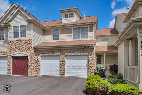 8638 Saddlebred Ct, Frankfort, IL, 60423-8619 | Card Image