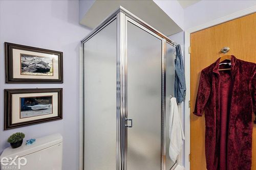 16655 Pearlcreek Ct, Macomb, MI, 48042-1116 | Card Image