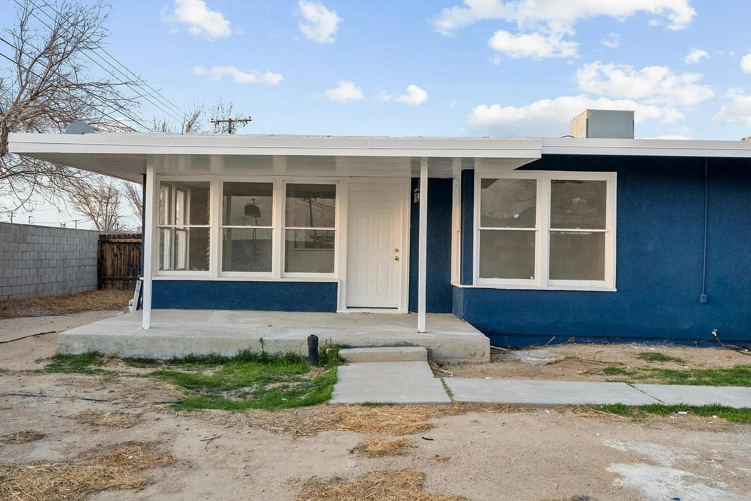 Residential Lease in North Edwards 2