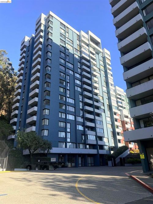 1021-555 Pierce St, Albany, CA, 94706-1014 | Card Image