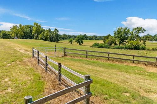 15239 Battle Rd, Beasley, TX, 77417 | Card Image