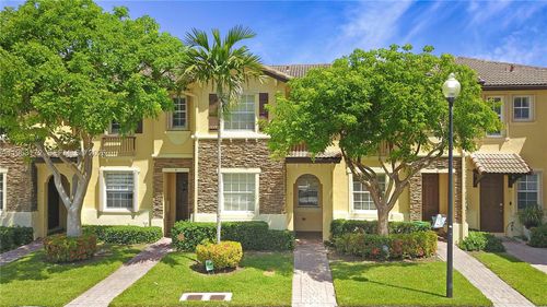 5-21-9353 Sw 227th St, Cutler Bay, FL, 33190-1931 | Card Image