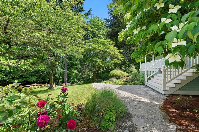 5940 Rose Loop Ne, House other with 3 bedrooms, 3 bathrooms and null parking in Bainbridge Island WA | Image 7