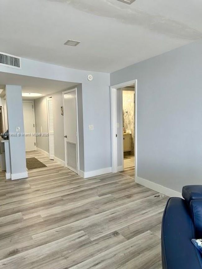 A8 - 2301 S Ocean Dr, Condo with 2 bedrooms, 2 bathrooms and null parking in Hollywood FL | Image 14