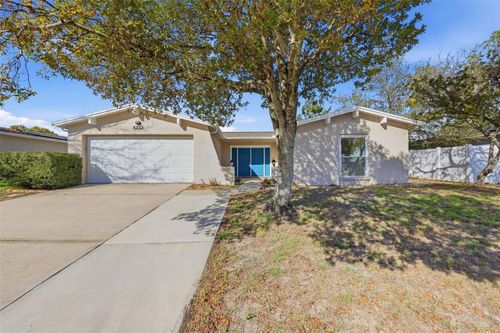 8233 Redfield Dr, PORT RICHEY, FL, 34668-4248 | Card Image