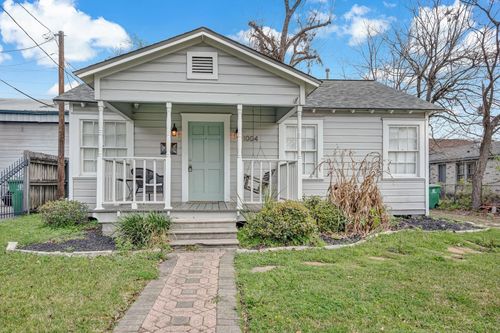 1004 Lawrence St, Houston, TX, 77008-6650 | Card Image
