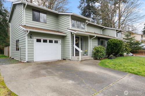 2-1282 Nw Lanyard Loop, Oak Harbor, WA, 98277-4486 | Card Image