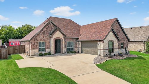 2420 Remuda Dr, Sherman, TX, 75092-4553 | Card Image