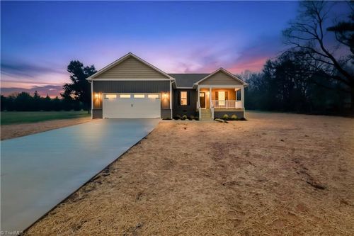 242 Bradley Farm Rd, Statesville, NC, 28625-2356 | Card Image