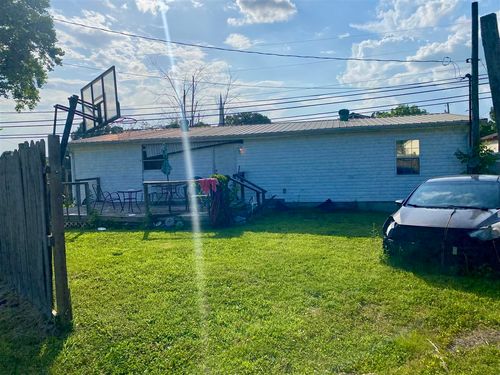 1400 N 2nd St, Central City, KY, 42330-2132 | Card Image