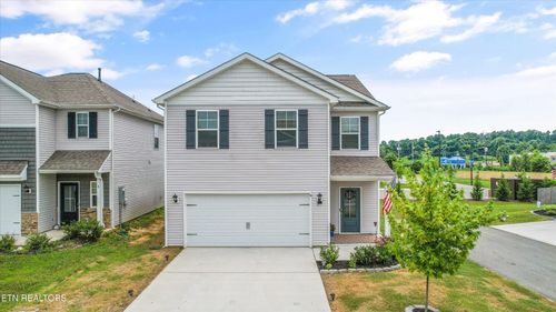 7 Chestnut Ct, Clinton, TN, 37716-2035 | Card Image