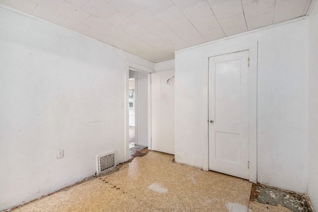 1137 Merrifield St Se, House other with 2 bedrooms, 2 bathrooms and null parking in Grand Rapids MI | Image 9