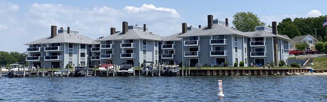APT-29E - 400 Lakeview Ct, Condo with 2 bedrooms, 2 bathrooms and null parking in Spring Lake MI | Image 5