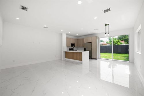 1357-1357 Nw 42nd Street, Miami, FL, 33142 | Card Image