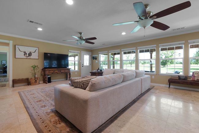 10292 Us Highway 190 W, Home with 4 bedrooms, 3 bathrooms and null parking in Lometa TX | Image 9