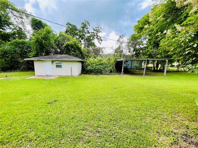 Extra room in the back of the house | Image 24