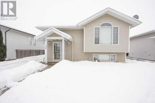 730 Porcupine Blvd, Thunder Bay, ON, P7C5Z4 | Card Image